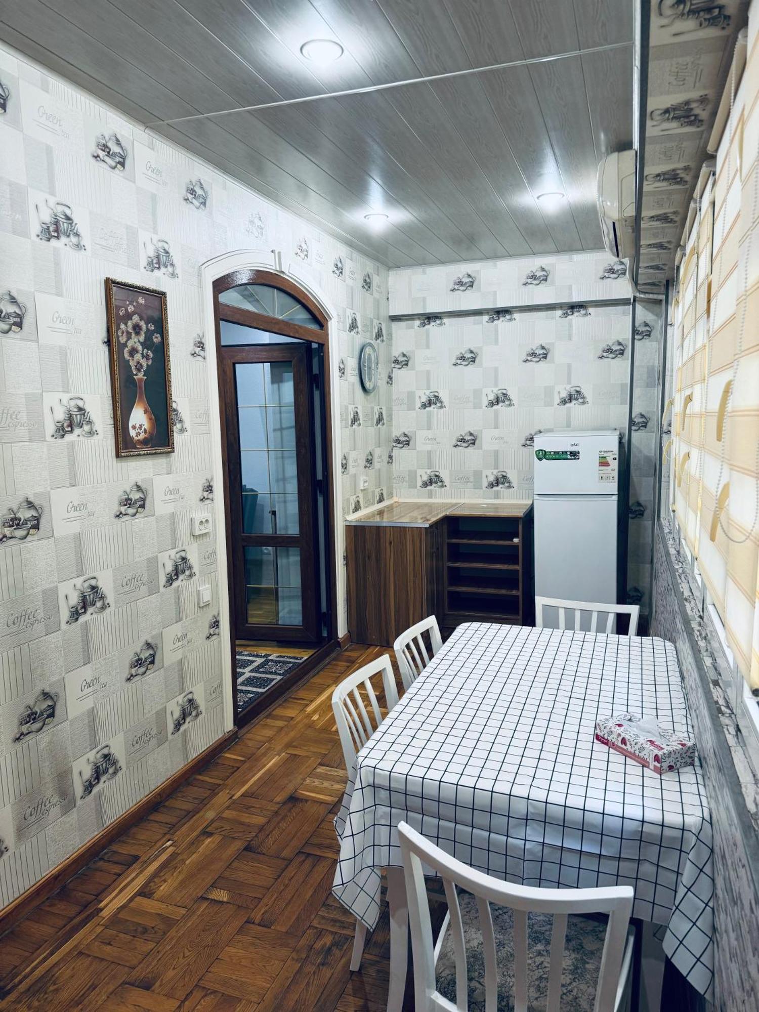 Classic Family Apart In The Center With 4 Rooms 塔什干 外观 照片