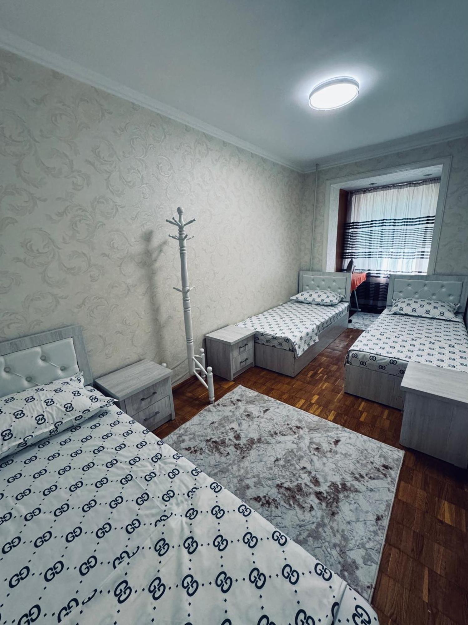 Classic Family Apart In The Center With 4 Rooms 塔什干 外观 照片